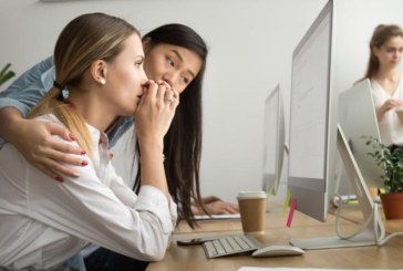 Lo que el estrés crónico por trabajo le hace a su mente